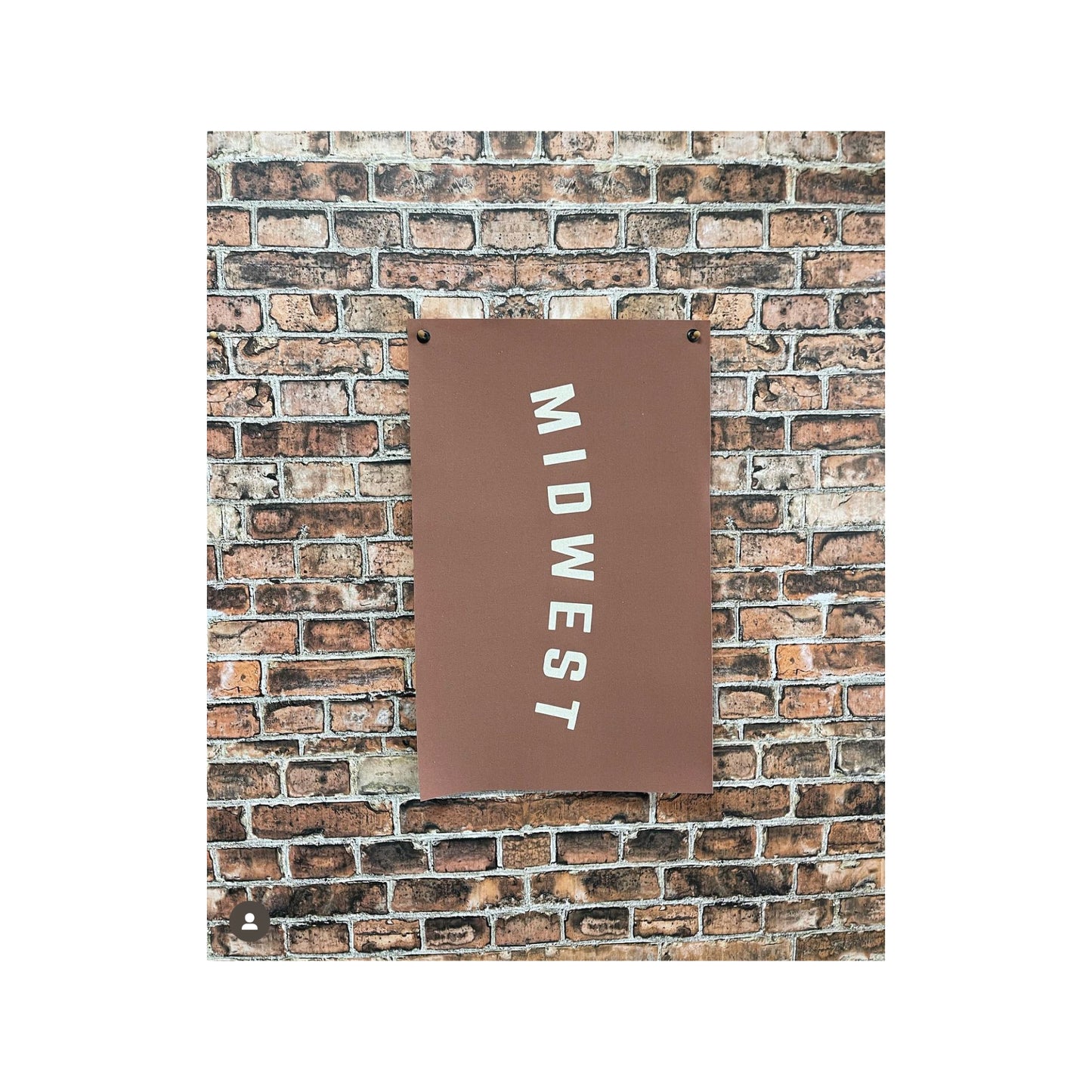 Midwest | Canvas Hanging